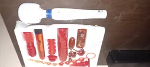 Welche   SIE  traut  sich  ,gemeinsam  zu  masturbieren ?