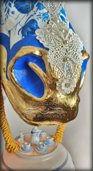 Delft Pferdekopf Wandlampe lebensgroß - Kaffee bei Tante Mathilda - Mixed Media Designstück - Unikat Bild 4