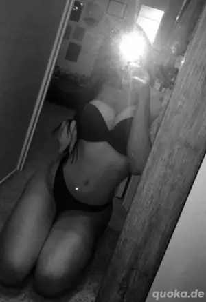 Zarte Trägerin, echte Spuren   Diskret & ehrlich