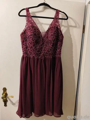 Laona Abendkleid weinrot 40 kurz