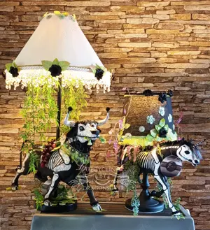 Monokeros - Einhorn Dia de Muertos Tischlampe Einhorn Lampe, Stimmungsleuchte Mixed Media Bild 10