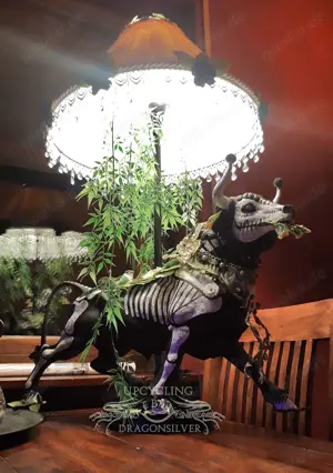 Dia de los Muertos - Stier Zeus Schreibtischlampe Tischlampe Unikat Mixed Media Stimmungsleuchte