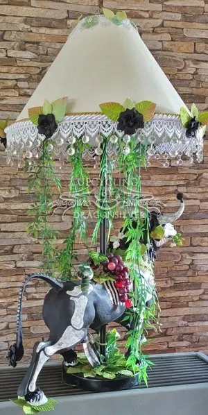 Dia de los Muertos - Stier Zeus Schreibtischlampe Tischlampe Unikat Mixed Media Stimmungsleuchte Bild 5