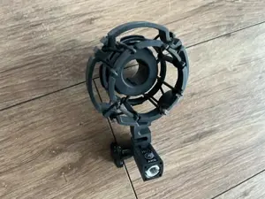 AKG C214 - professionelles Studio Mikrophon im Koffer Bild 3