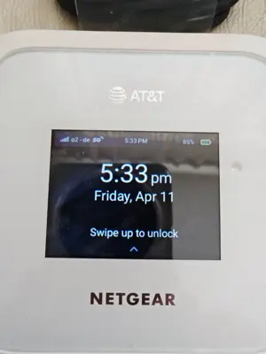 Netgear AT&T Nighthawk M6 5G WiFi6 Mobiler Hotspot-Router (MR6110) Unlocked Bild 5