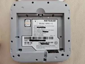 Netgear AT&T Nighthawk M6 5G WiFi6 Mobiler Hotspot-Router (MR6110) Unlocked Bild 9