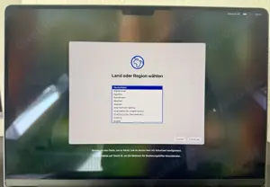 MacBook Pro 2023 14 Zoll mit Garantie und Rechnung sowie OVP Bild 3 MacBook Pro 2023 14 Zoll mit Garantie und Rechnung sowie OVP Bild 3