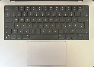 MacBook Pro 2023 14 Zoll mit Garantie und Rechnung sowie OVP Bild 2 MacBook Pro 2023 14 Zoll mit Garantie und Rechnung sowie OVP Bild 2