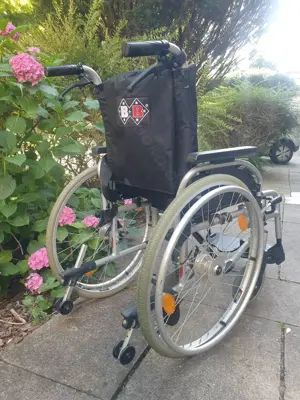 Rollstuhl B+B (bis 125kg) Bild 2