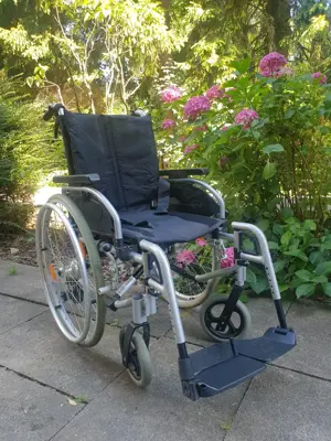 Rollstuhl B+B (bis 125kg)