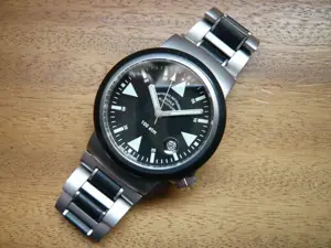 Mühle Glashütte S.A.R. Rescue Timer 1000 Meter Automatic Taucheruhr intakt Etui