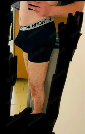 Er sucht Sie. Nur für Frauen. 