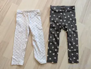 Leggins Größe 86-92 - weiß mit Ankern, schwarz mit Herzen