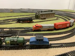 Lokomotiven und Waggons Spur N Firma Arnold Rapido ab 5,- Euro zu verkaufen Bild 3