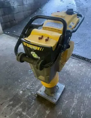 BOMAG BT65 Stampfer