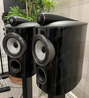 Bowers und Wilkins 805 D4