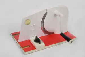 Brotschneidemaschine Aufschnitt rot manuell Kurbel 70er vintage 