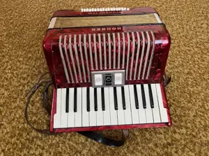 Akkorden Hohner Student IV M mit Koffer Bild 3