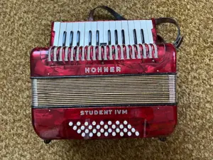 Akkorden Hohner Student IV M mit Koffer Bild 2