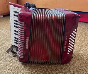 Akkorden Hohner Student IV M mit Koffer