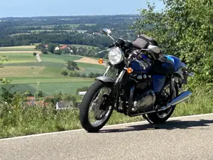 Motorradfahrerin gesucht Bild 2