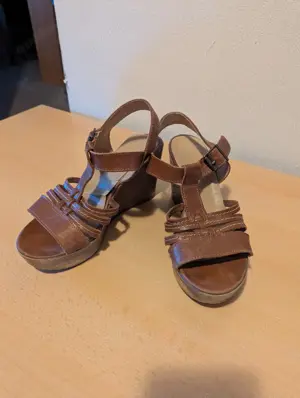 Richtig stark getragene Sommer Sandalen meiner Frau 
