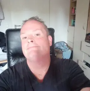 Ich zahle 50  Das ich Dich lecken Darf in Bremen