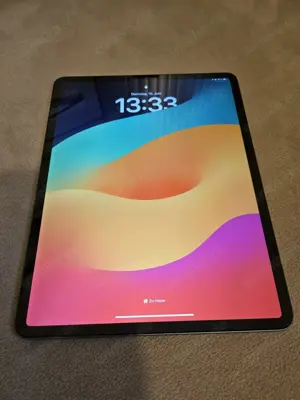 Apple Ipad Pro 12,9" 4. Gen. 2020 128GB WIFI + Apple Pencil 2. Gen. + ESR Case Bild 4