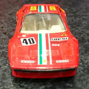 Burago Ferrari GTO in Rot im Maßstab 1:43, Made in Italy Bild 6