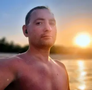 Ich suche eine leidenschaftliche und intensive Freundschaft zu einer Frau wie dir