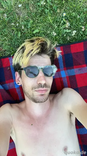 Ehrlich, diskret & geil   Suche echte Frau für Lust & Nähe