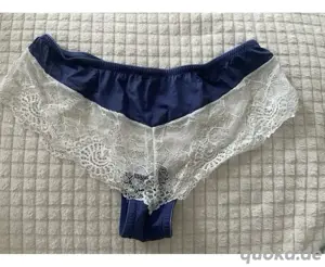         E D E L       Süßer   Spitzen Slip           Blau      Gr.36  mit niedlichen     
