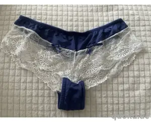        E D E L       Süßer   Spitzen Slip           Blau      Gr.36  mit niedlichen      Bild 2