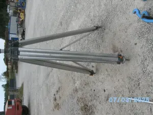 Massives Stativ günstig abzugeben