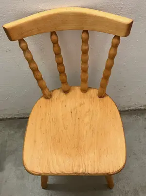 2 rustikale Massivholzstühle, faschmännisch überarbeitet zu verschenken Bild 4