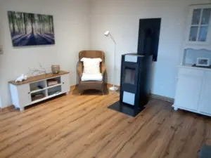 Ferienwohnung 48 qm Westerwald Küche Spülmaschine Bad mit Dusche  Bild 7
