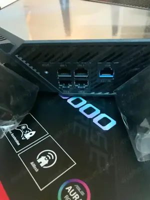 ASUS ROG Rapture GT-AXE16000 Quad-Band Wi-Fi 6E Gaming-Router Bild 3