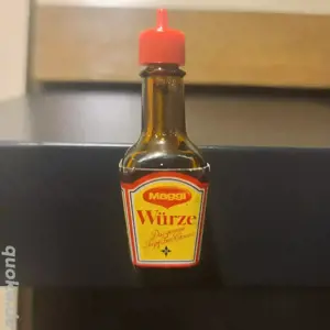 Mini Maggi Flasche leer, es passen 6ml rein
