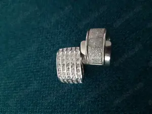 2 sehr breite auffällige Edelstahlringe in Gr. 17 (54)