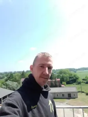 Suche Frau für  treffen alter aussehen nicht so wichtig wehr möchte einfach mal melden 