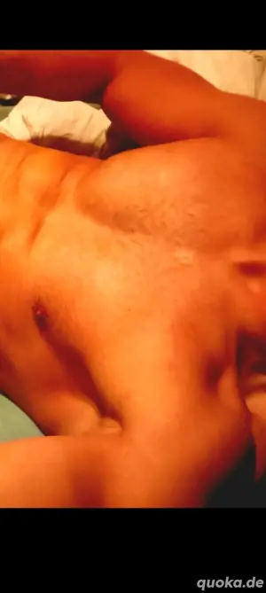 Massage für ganze Körper  ich bin junge 35 jahre