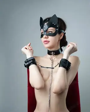 Telefonsex-Deine willenlose Sklavin wartet auf Ihre Befehle Bild 8