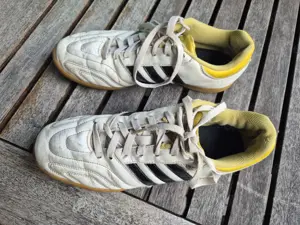Adidas Hallensportschuh 42 3 4