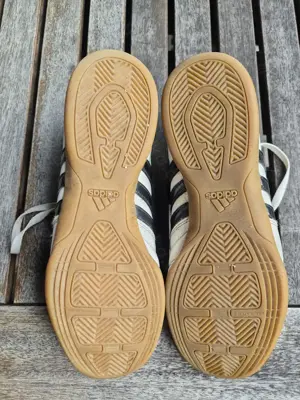 Adidas Hallensportschuh 42 3 4 Bild 2