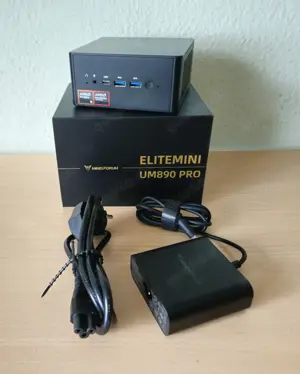 Minisforum UM890 Pro MINI PC,Ryzen 9,32GB RAM,AMD 780M Grafik,1 TB M.2 SSD