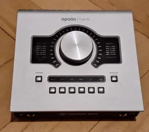 Apollo Twin Dual Core Thunderbolt Silber MK1 mit Thunderboltkabel Top Zustand Bild 2