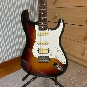 Fender Stratocaster Squier JV Serial Sunburst 1982-1984 Hergestellt von Fujigen Bild 2