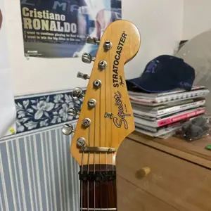 Fender Stratocaster Squier JV Serial Sunburst 1982-1984 Hergestellt von Fujigen Bild 4