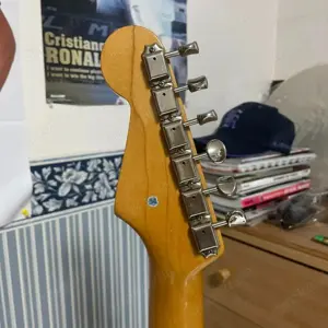 Fender Stratocaster Squier JV Serial Sunburst 1982-1984 Hergestellt von Fujigen Bild 6