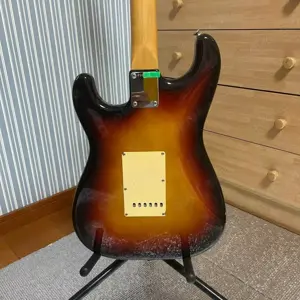 Fender Stratocaster Squier JV Serial Sunburst 1982-1984 Hergestellt von Fujigen Bild 5